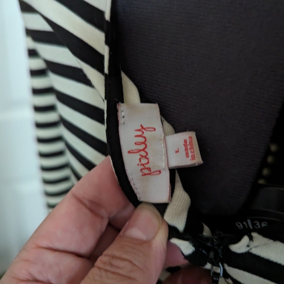 Black and White Striped Pixley Dress - Large - Picture 6 of 6